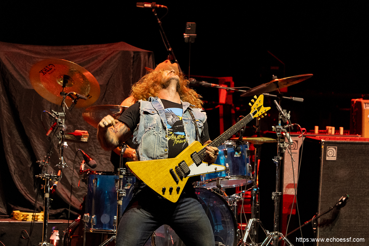 ギター BIG JOE ROCK Joe Doe may have just revealed the wackiest guitar designs of NAMM